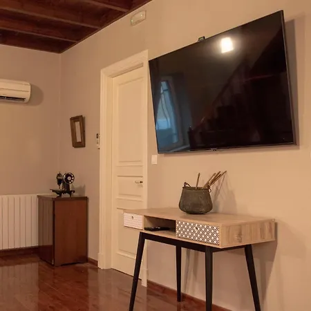 Corfu Hideaway With Sunset Balcony & Adriatic View Ferienhaus *