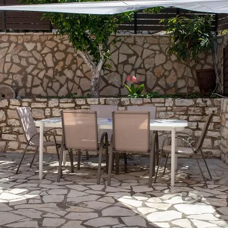 Corfu Hideaway With Sunset Balcony & Adriatic View Ferienhaus *